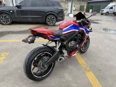 Honda CBR650R - photo 3