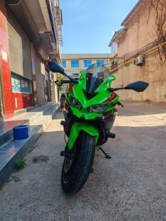 Kawasaki ZX-4R 400 cc - ფოტო 2
