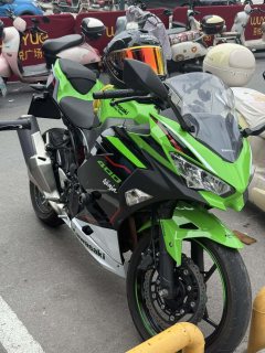 Kawasaki Ninja 400 - ფოტო 2