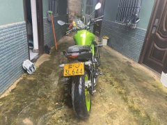 Benelli TNT 300 / BN 302S - photo 3