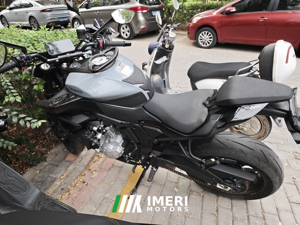 2025 CFMOTO 675NK