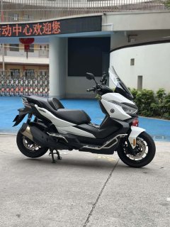 Voge SR4 Max 350 cc - ფოტო 1