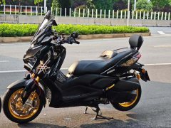 Yamaha XMAX 300 cc - ფოტო 1
