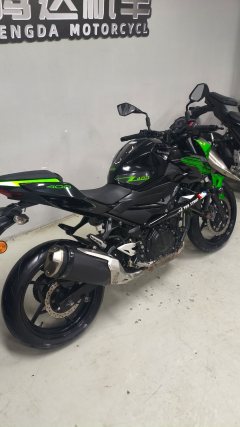 Kawasaki Z400 - photo 8