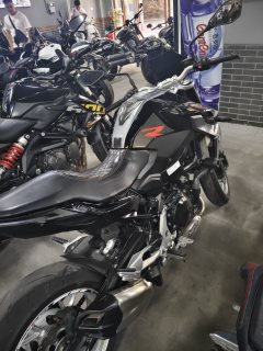 BMW F 900 R - ფოტო 1