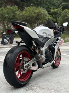 Aprilia RSV4 1100 cc - ფოტო 3