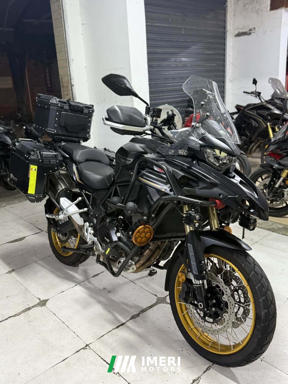 Benelli TRK552 550 cc - მოტოციკლი ჩინეთიდან