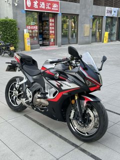 QJMOTOR Roewe i5 550 / Sai 550 *(Context-dependent, usually referring to the motorcycle "Sai 550" or Roewe car v - ფოტო 1