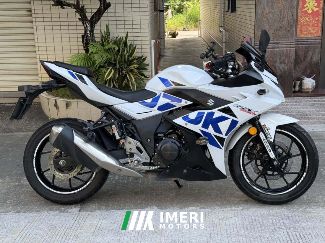 Haojue Suzuki GSX250R - motorcycle from China