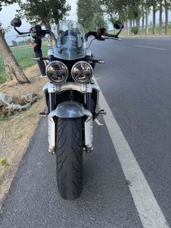 Triumph Rocket 3 2500 cc - ფოტო 3