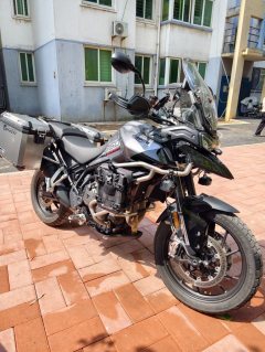 Triumph Tiger 850 900 cc - ფოტო 1