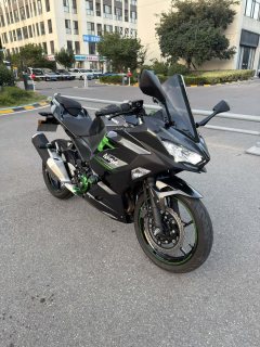 Kawasaki Ninja 400 - ფოტო 1