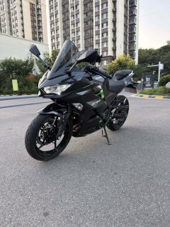 Kawasaki Ninja 400 - ფოტო 3