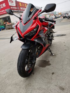 Honda CBR650R - ფოტო 2