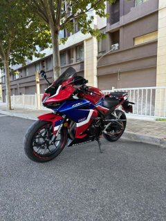 Honda CBR400R - ფოტო 3