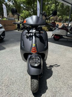 VESPA GTV 300 cc - ფოტო 1