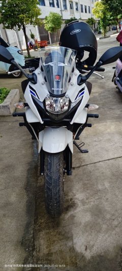 Haojue Suzuki GSX250R - photo 2