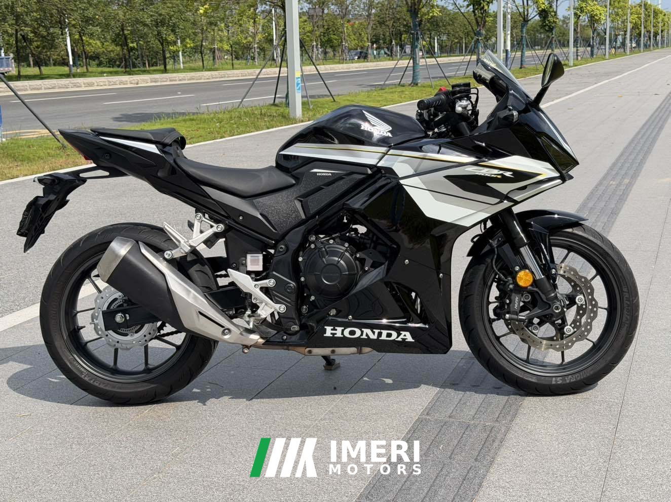 2024 Honda CBR400R