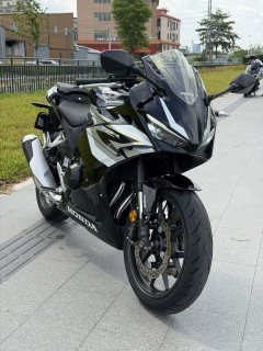 Honda CBR400R - ფოტო 9