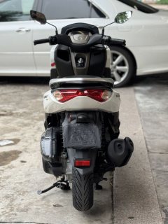 Yamaha NMAX 155 cc - photo 9