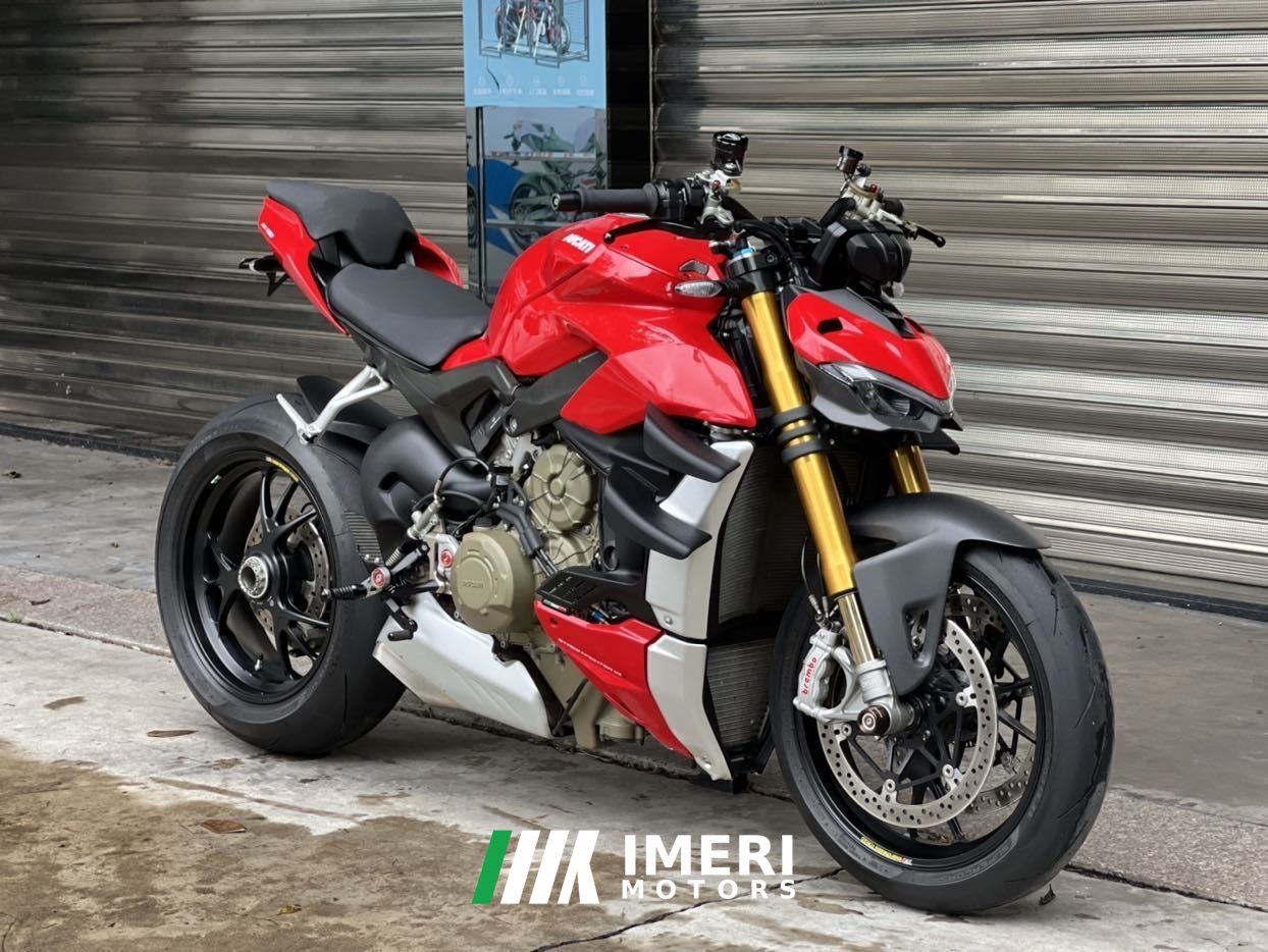 2022 Ducati Street Fighter V4 1100 cc
