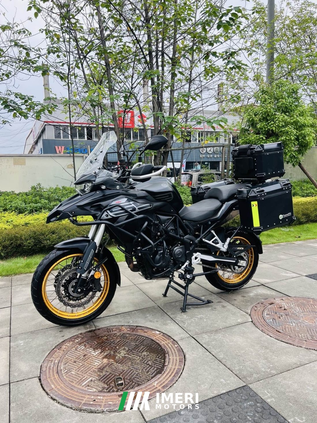 Benelli TRK552 550 cc - მოტოციკლი ჩინეთიდან