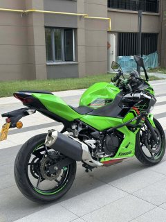 Kawasaki Ninja 400 - ფოტო 4