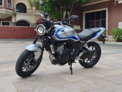 Honda CB500 Super Four - ფოტო 1