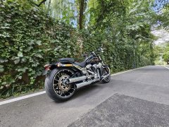 Harley-Davidson Breakout 1923 cc - ფოტო 8