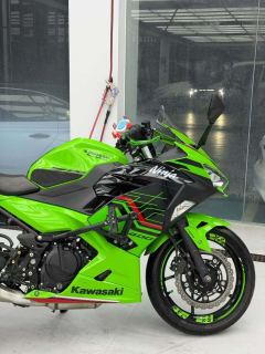 Kawasaki Ninja 400 - ფოტო 4
