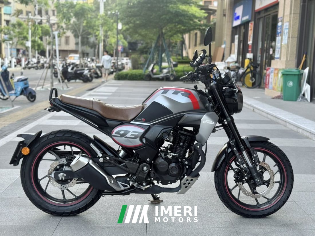 Sundiro Honda CBF190TR - мотоцикл из Китая