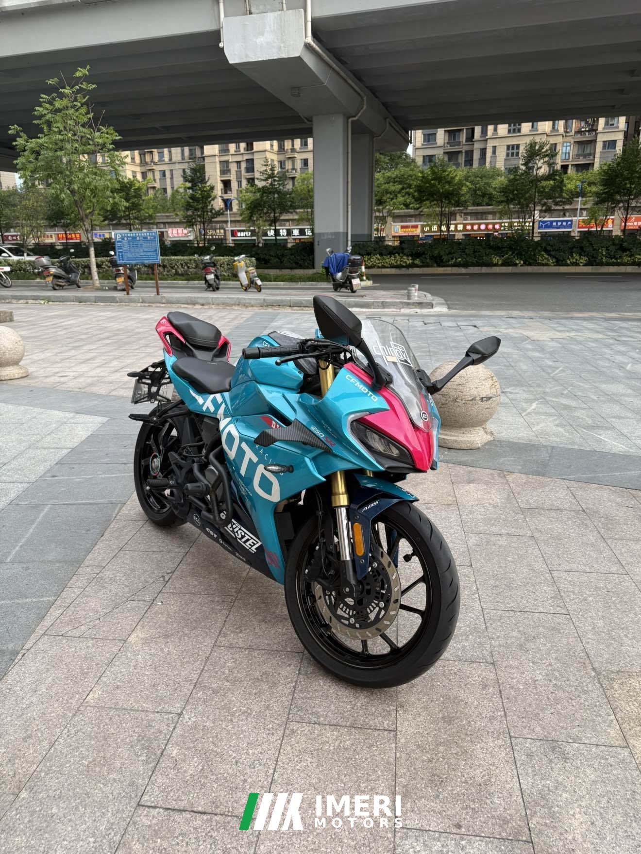 2022 CFMOTO 250SR