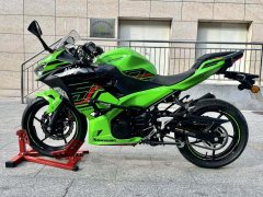Kawasaki Ninja 400 - photo 8