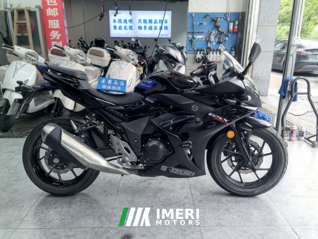 Haojue Suzuki GSX250R - motorcycle from China