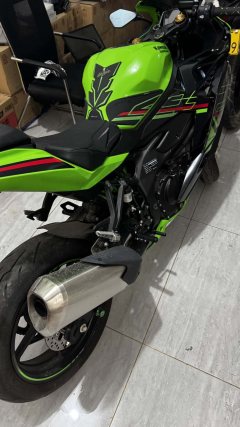 Kawasaki ZX-4R 400 cc - photo 1