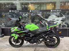 Kawasaki Ninja 400 - фото 6