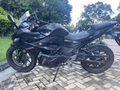Haojue Suzuki GSX250R - ფოტო 3