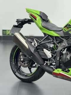 Kawasaki ZX-4R 400 cc - ფოტო 8