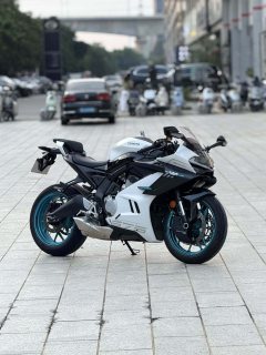 CFMOTO 675SR-R - ფოტო 1