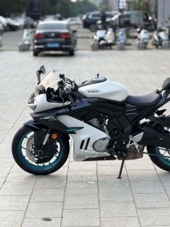 CFMOTO 675SR-R - ფოტო 9