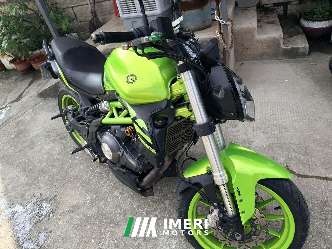 2021 Benelli TNT 300 / BN 302S