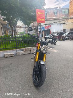 Triumph Speed 400 - ფოტო 1