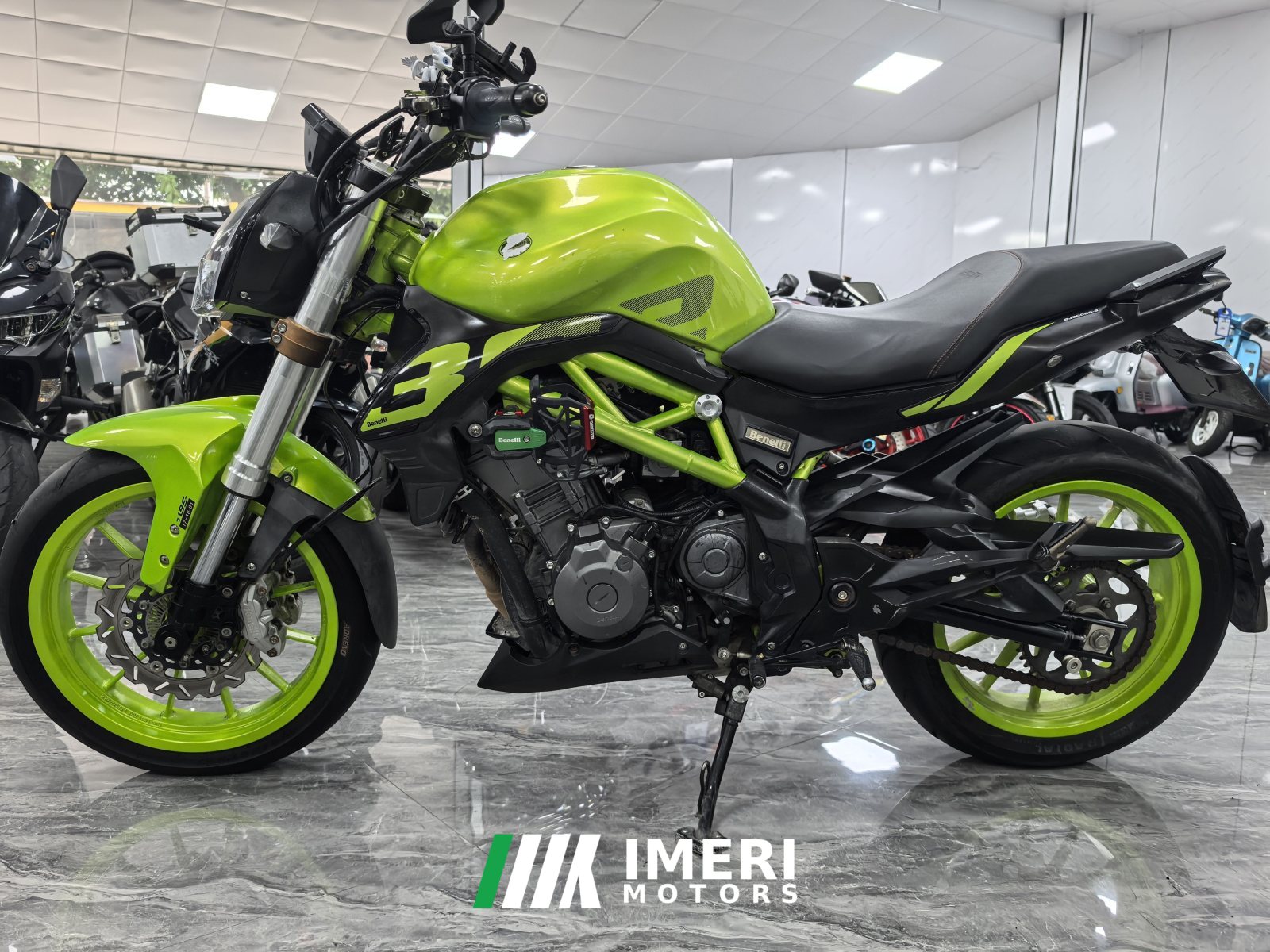 2019 Benelli TNT 300 / BN 302S