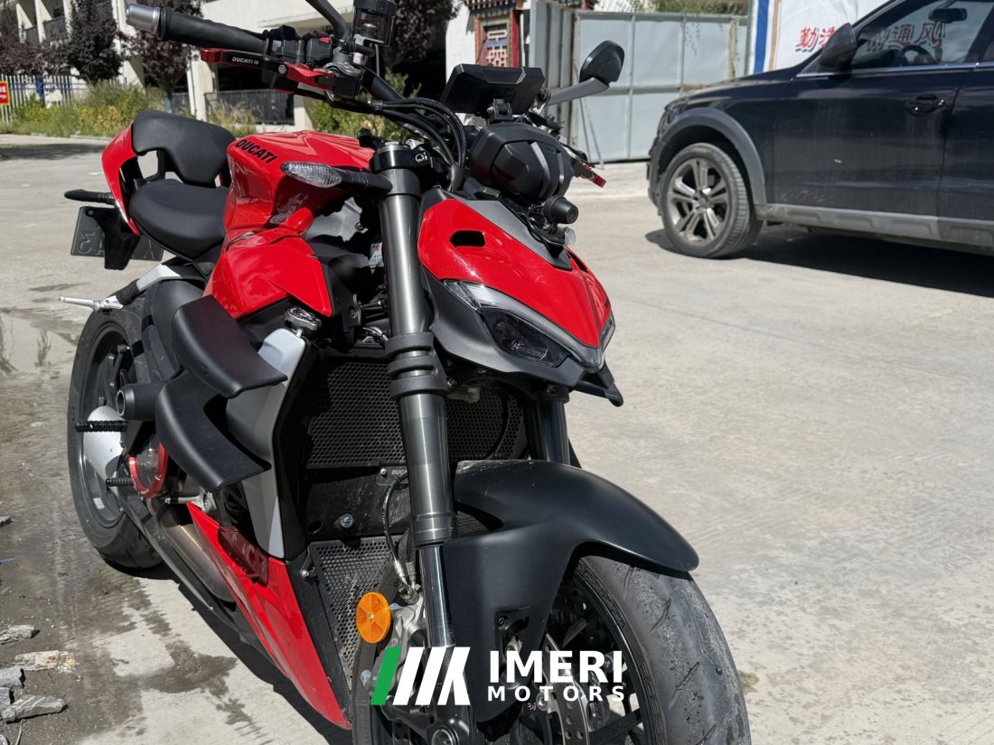 Ducati Street Fighter V2 950 cc - მოტოციკლი ჩინეთიდან