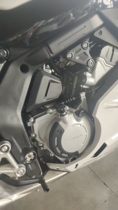 CFMOTO 675SR-R - ფოტო 4