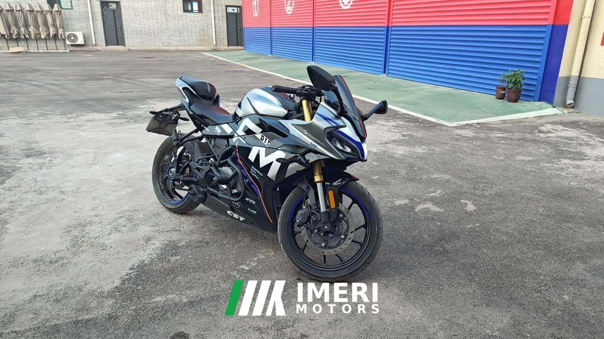 2022 CFMOTO 250SR