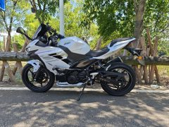 Kawasaki Ninja 400 - photo 2