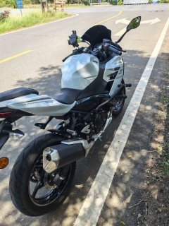 Kawasaki Ninja 400 - photo 4