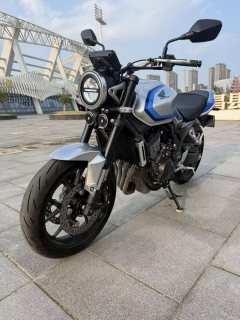 Honda CB500 Super Four - ფოტო 4