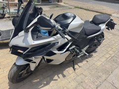 QJMOTOR Roewe i5 550 / Sai 550 *(Context-dependent, usually referring to the motorcycle "Sai 550" or Roewe car v - photo 2